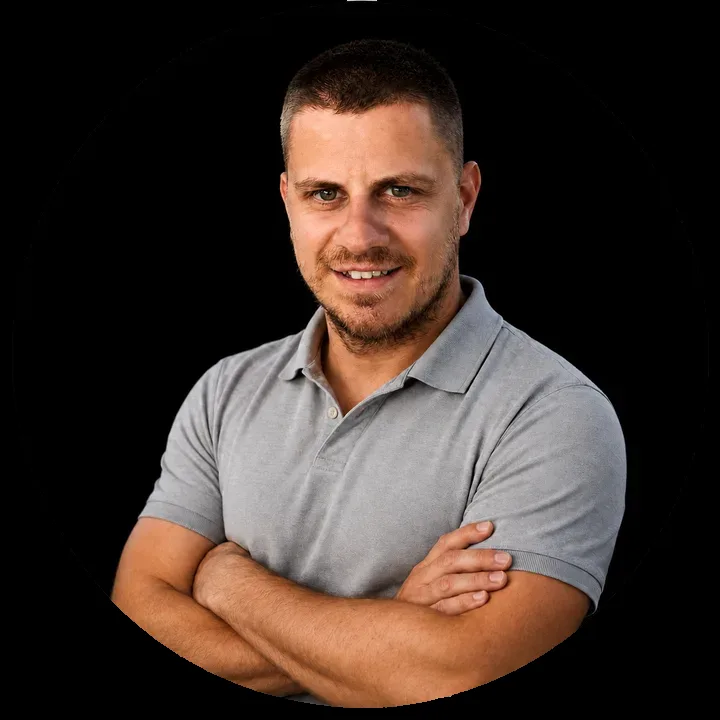Hlavács Viktor — Projektvezető