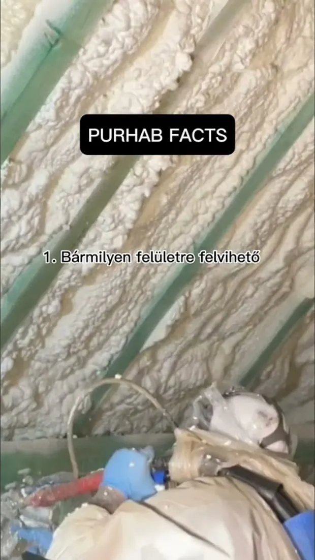 Nyitott cellás purhab tetőszigetelés / Open cell srapy foam ceiling insulation. Videó előnézete.