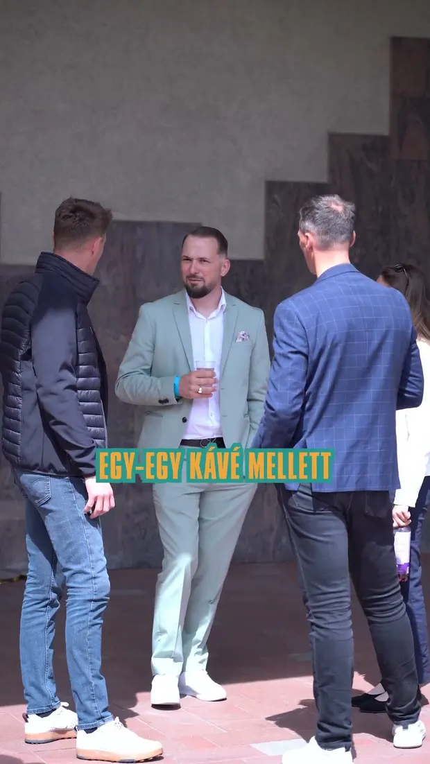 A vállalkozás kívülről sokszor csak a növekedésről szól. Belülről viszont egészen más.. Videó előnézete.