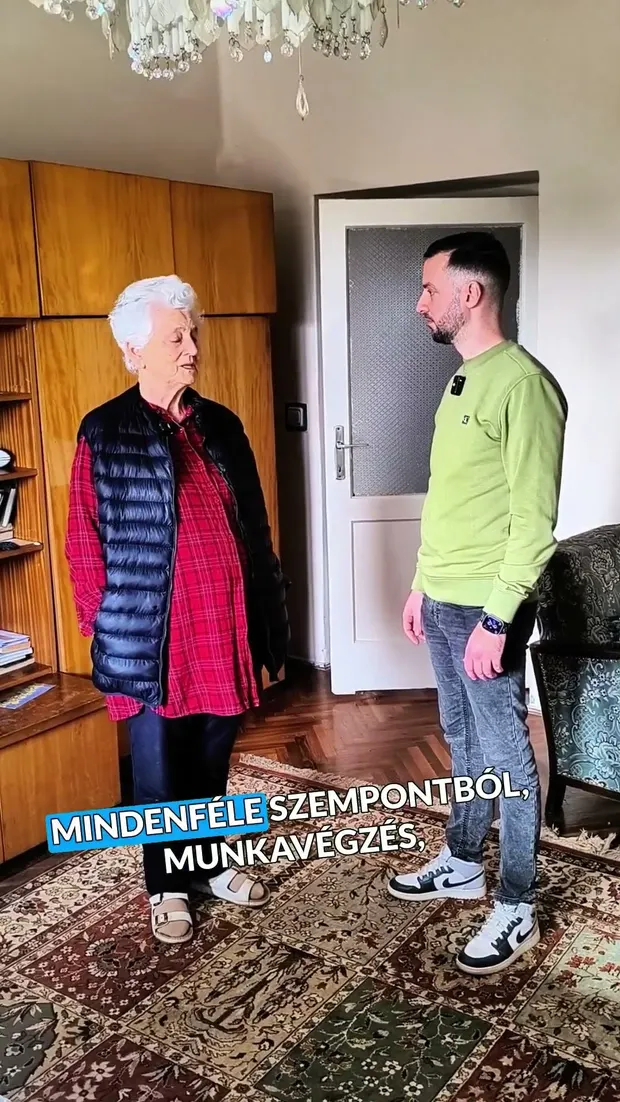 Margó néninél jártunk – Födémszigetelés nyitott cellás purhabbal! ✨ #rapidszigetelés #szigetelés. Videó előnézete.