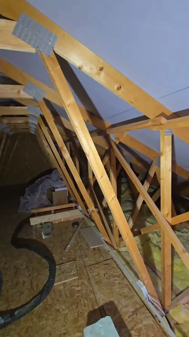 Tetőszigetelés Töltéstaván, Rapidszigeteléssel!. Videó előnézete.