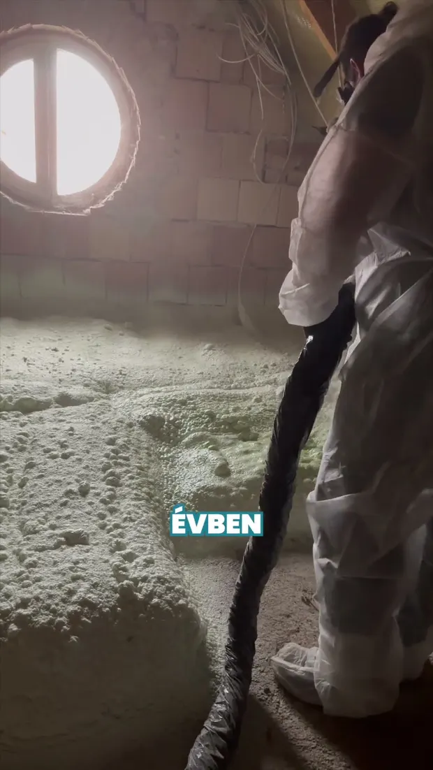 Födémszigetelés Egerben. Videó előnézete.